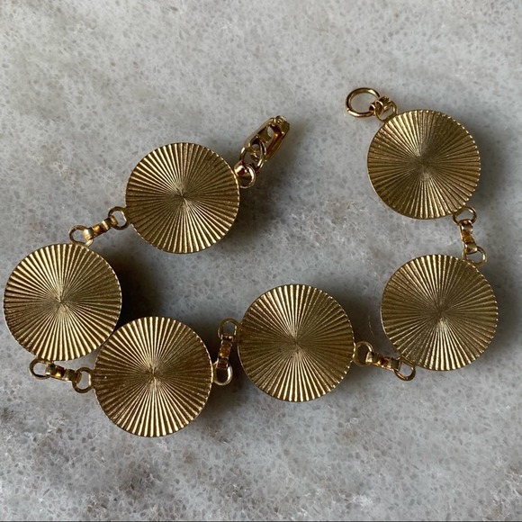 Boho wood chain clasp bracelet - Picture 3 of 3